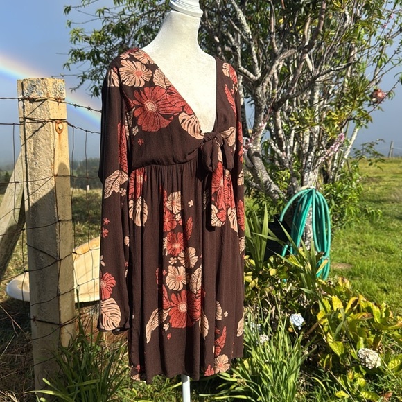 Volcom Over The Sea Dark Chocolate Floral Long Sleeve mini Dress large 10 - Picture 5 of 9